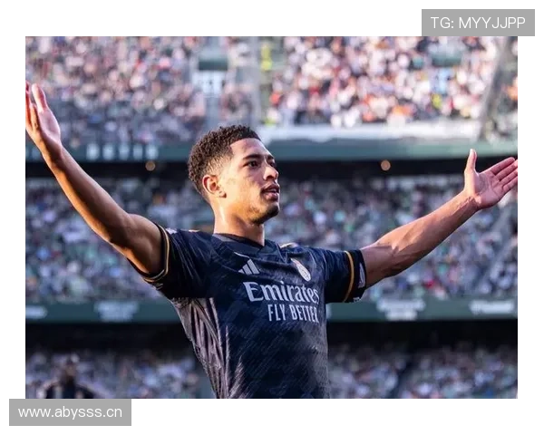 贝林厄姆生涯荣誉解析：年轻中场的奖项积累速度是否超常