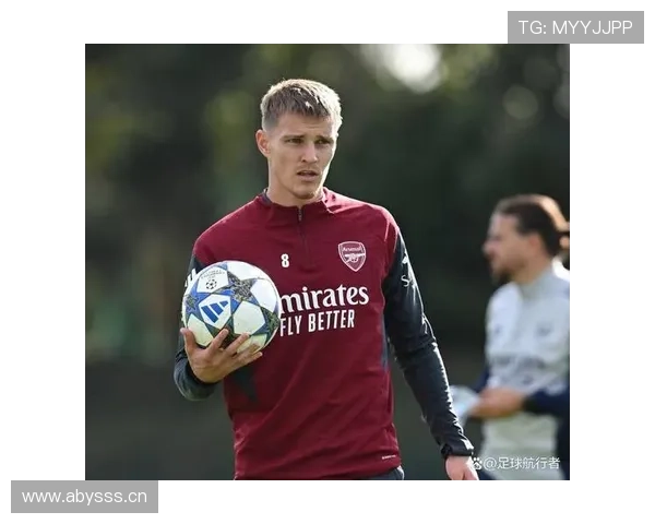 奥尔莫与厄德高组织型前腰效率对比分析