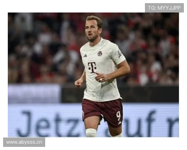 哈里·凯恩在热刺与拜仁体系中的角色对比：战术权重如何变化