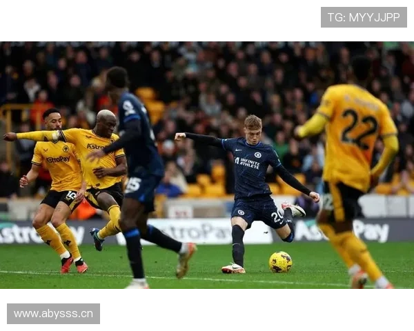 阿森纳进攻问题聚焦把握机会能力，近期表现波动对赛季竞争格局产生影响