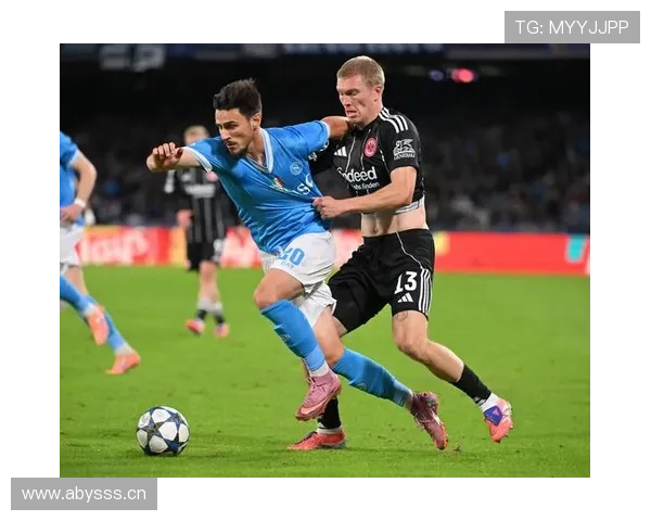 那不勒斯欧战表现波动：稳定性面临考验，对欧冠资格竞争产生影响