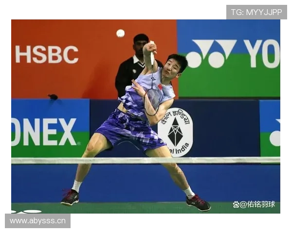 李诗沣训练结束背影，一个人斥巨资买了俩豪车场面又炸了！