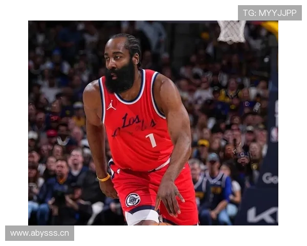 哈登这身家，比隔壁明星还富有，投篮却像平时随手玩儿似的！